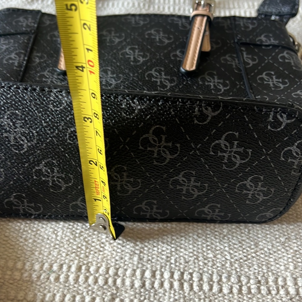 GUESS Delaney Logo Mini Tote - Picture 12 of 16